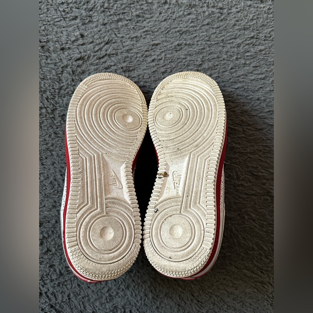 Vintage Nike Air Force 1 AF1 '07 White Varsity Red Youth Size 6.5 - Picture 14 of 15